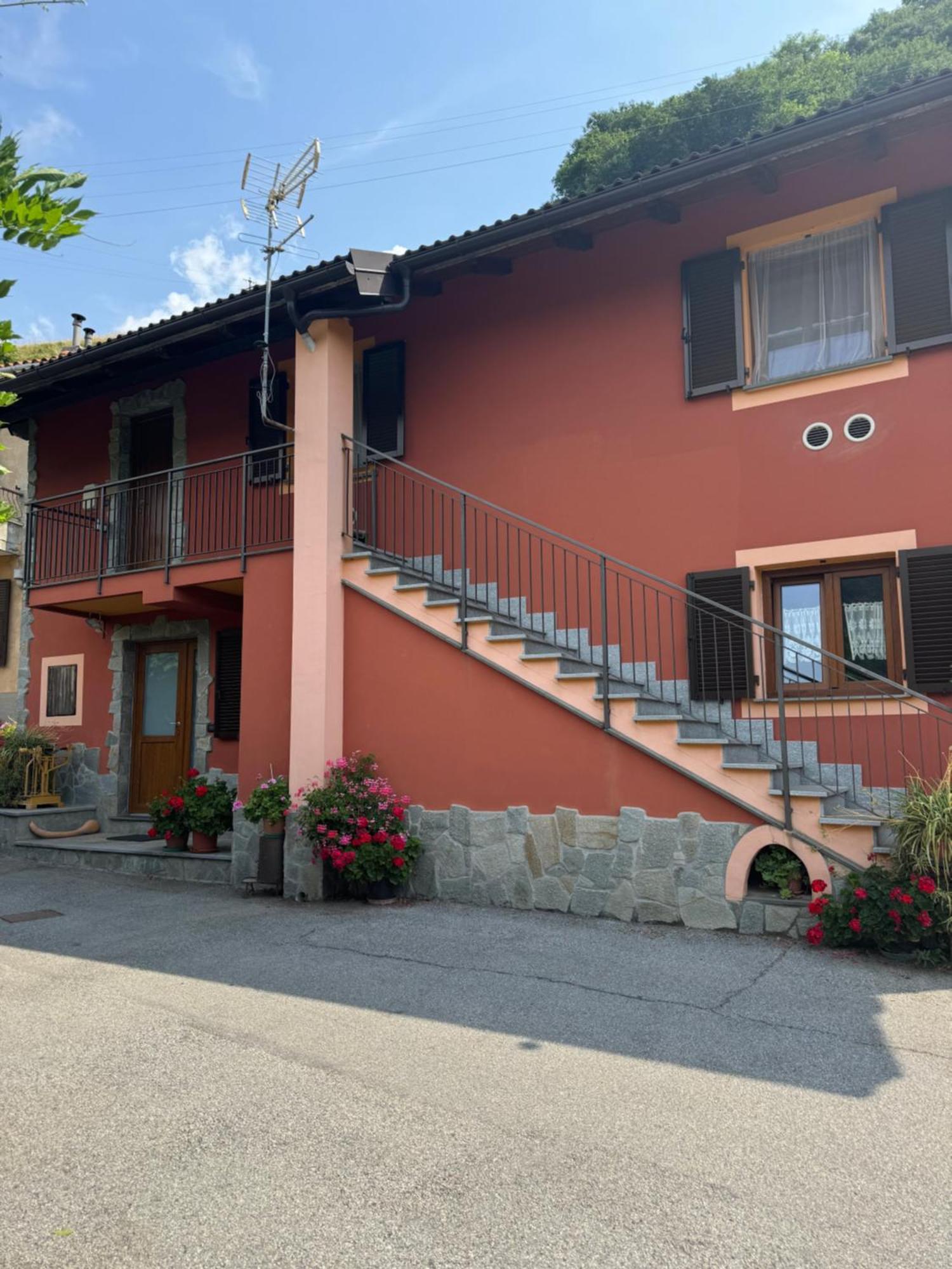 B&B Al Ciliegio Del Turchino Mele Exterior photo